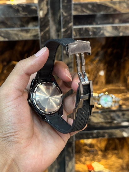 Omega Quartz