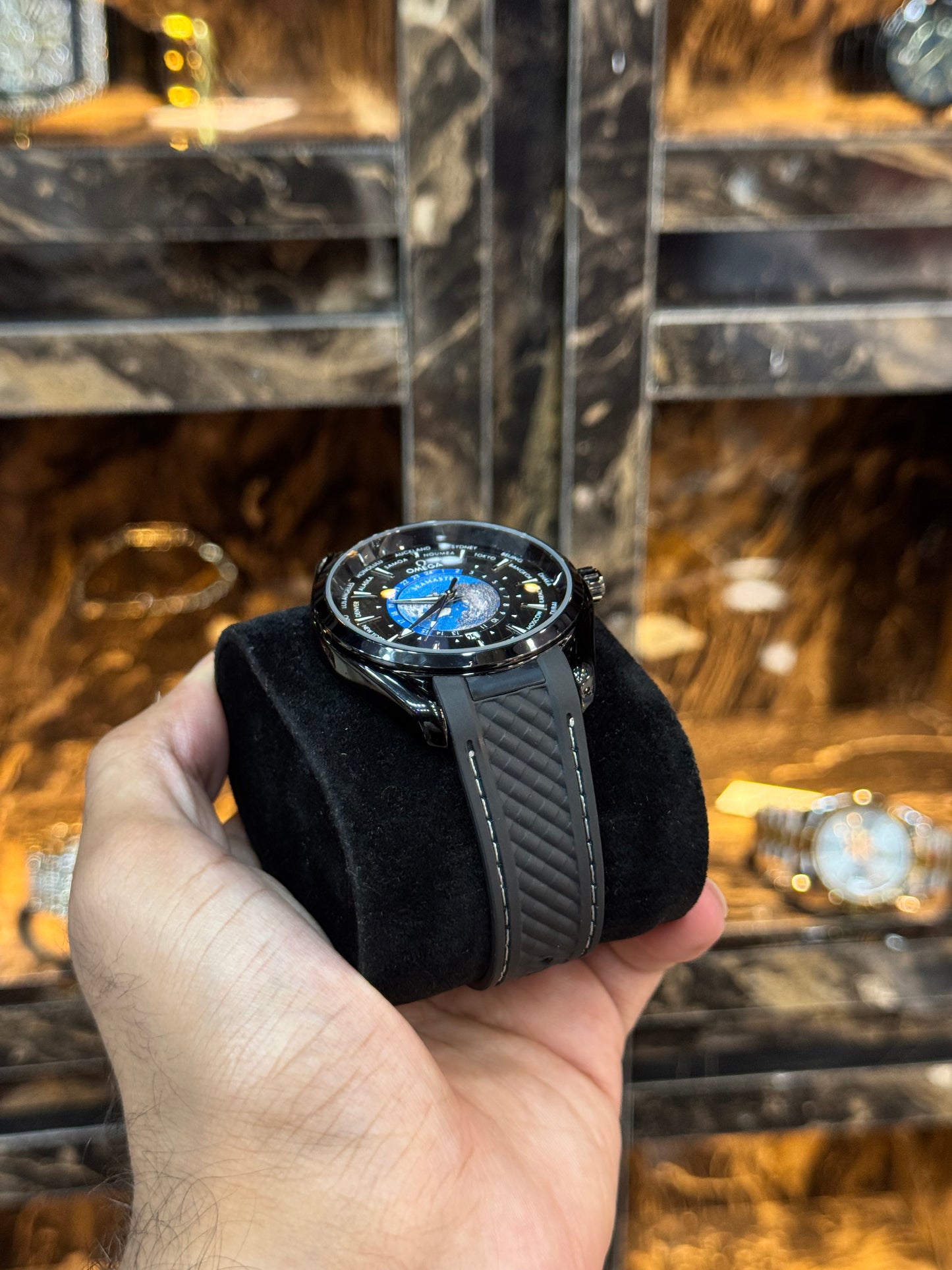 Omega Quartz